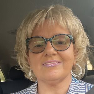 Meet your Posher, Cathie